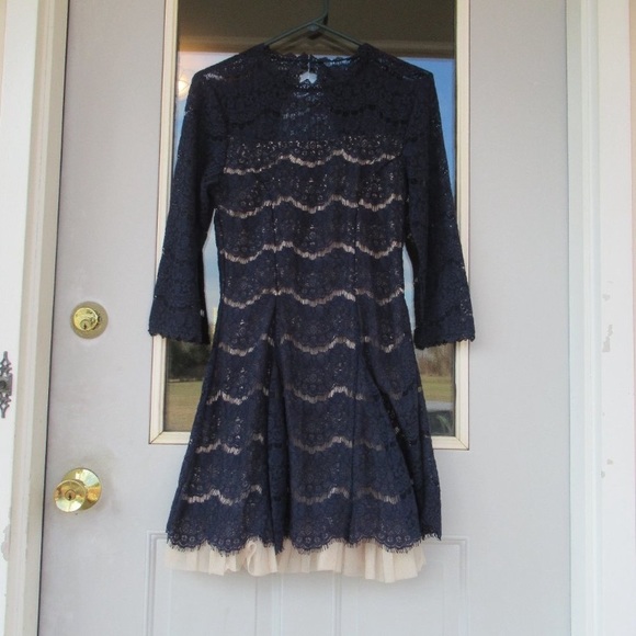 Relist 3/8 Trixxi boho vibe lace dress cutout in back dress S jrs - Picture 5 of 16